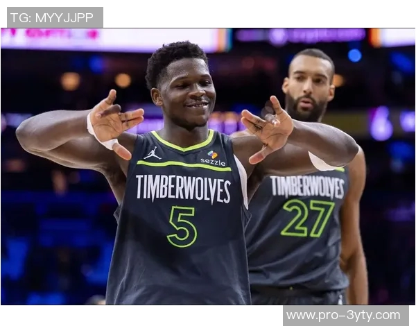 戈贝尔回忆华子早期风格称喜欢单打独斗曾尝试干拔三分球